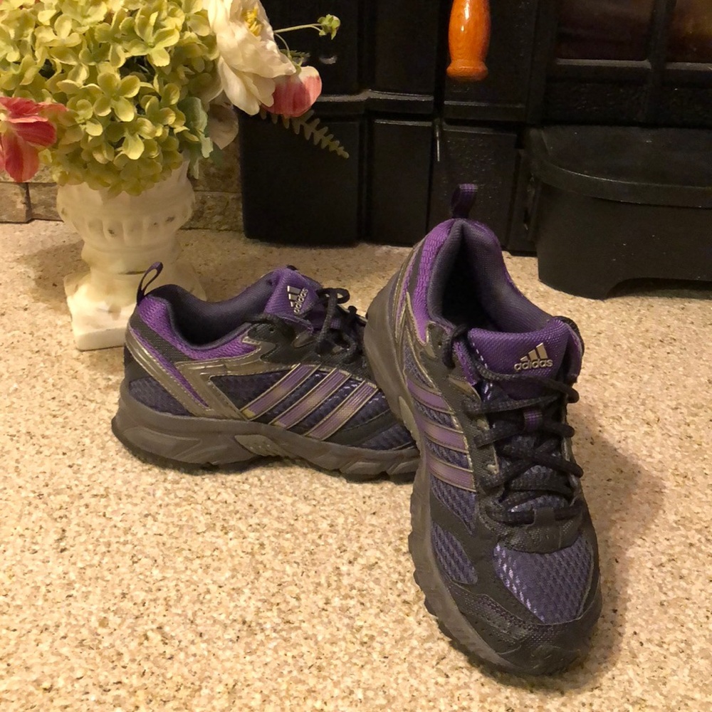 Adidas Running Sneakers Purple and Black Size 6 💜